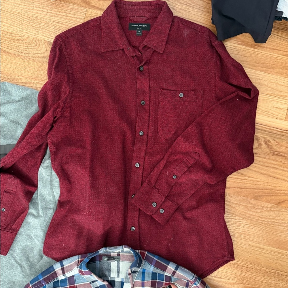 Men’s shirts and pants - Picture 4 of 9